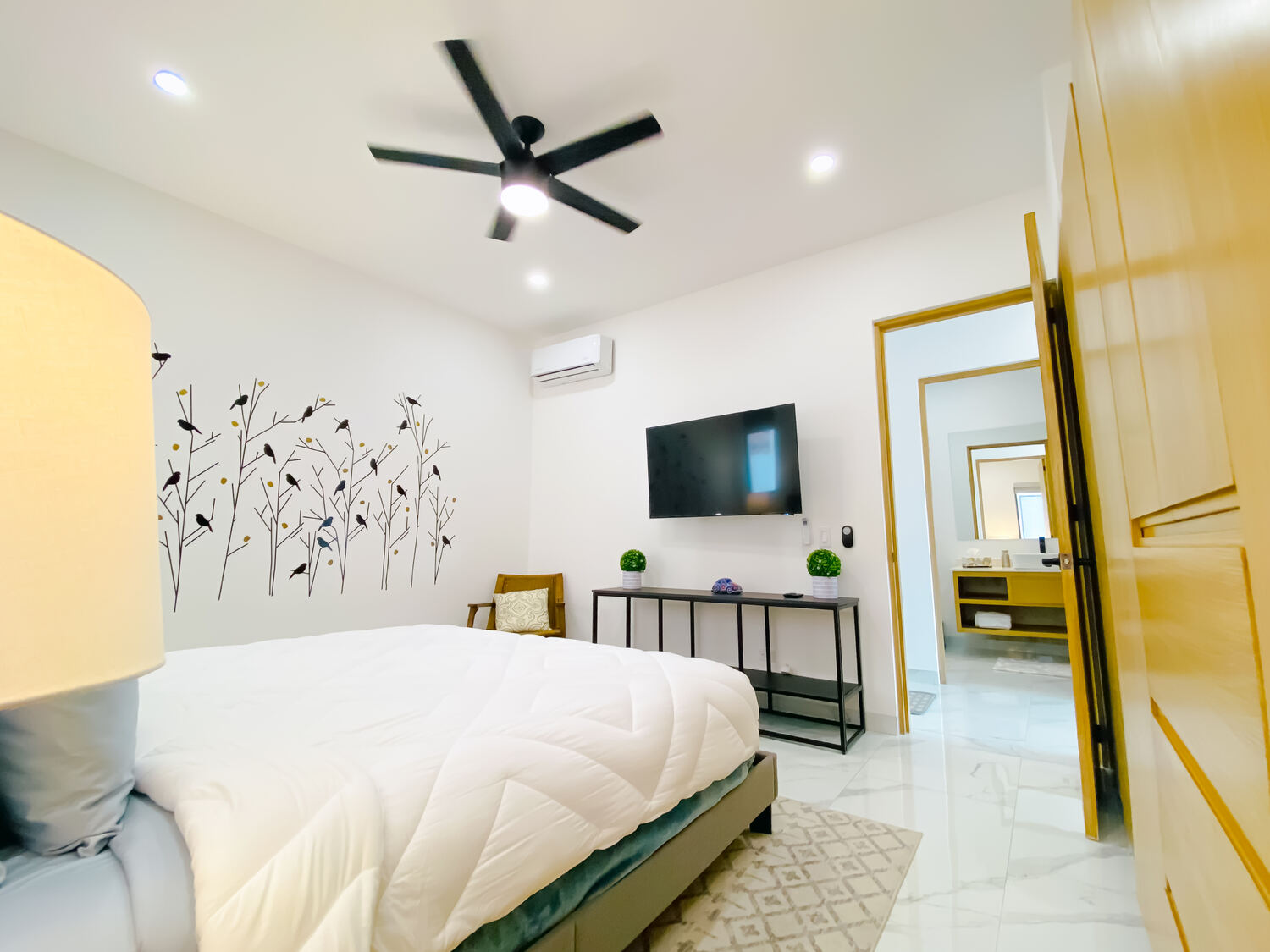 Residence 403 interior